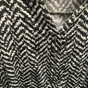 Sleeveless popover top